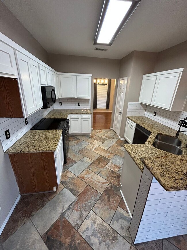 Building Photo - 3712 Mitchell Ct