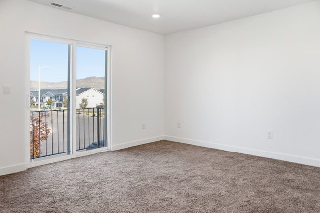Building Photo - 3933 Orinda Dr