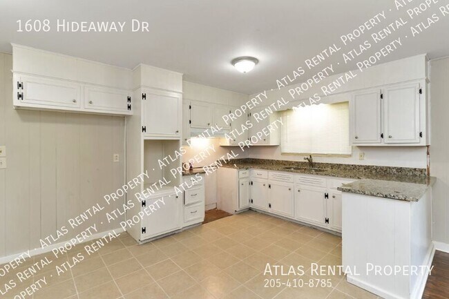 Building Photo - 1608 Hideaway Dr