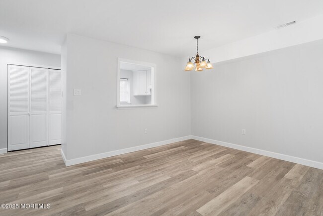 Building Photo - 30 Winged Foot Ln