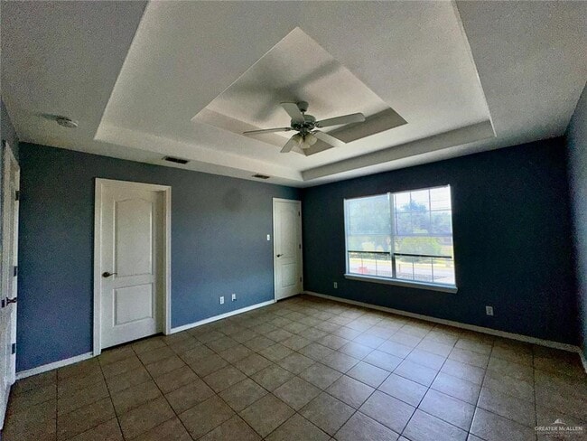 Building Photo - 23 Phoenix St