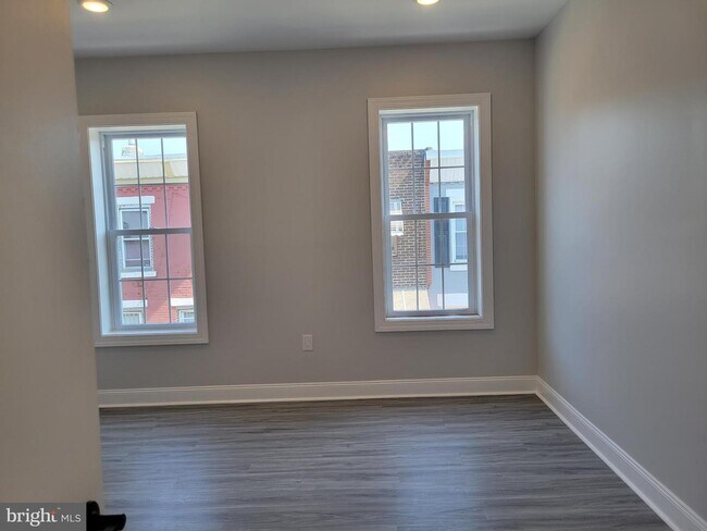 Building Photo - 412 Durfor St