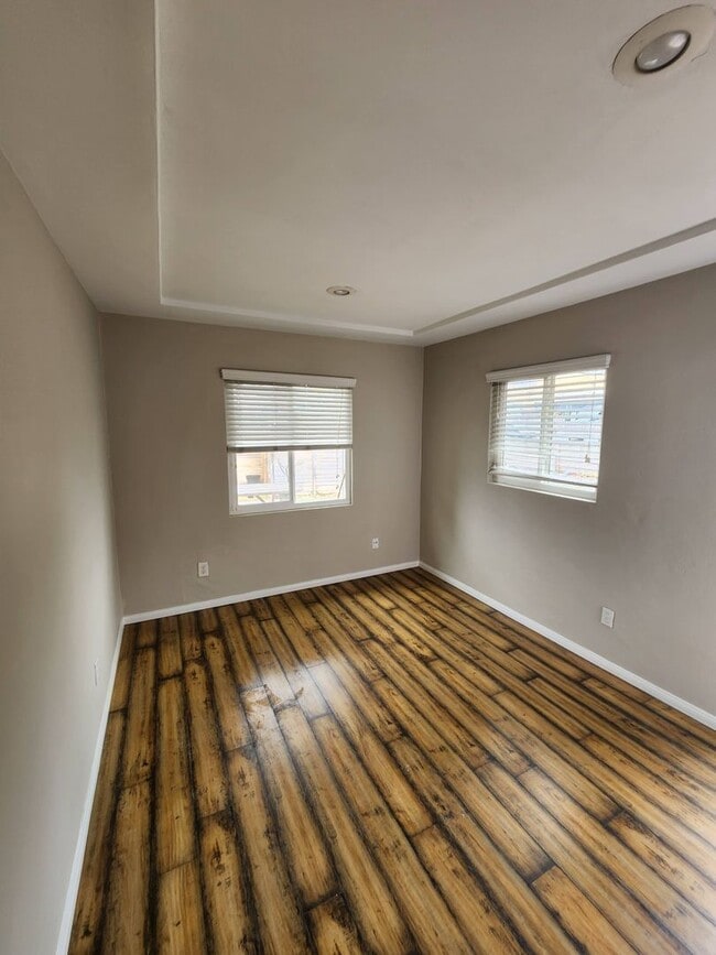 Building Photo - Quaint 1 Bedroom in Encinitas