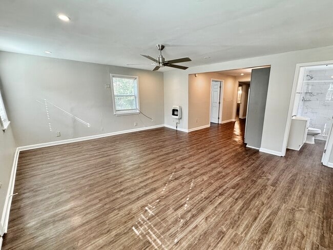 Building Photo - 324 Harrell St