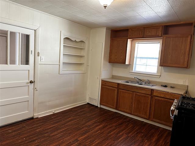 Building Photo - 701 Cranford St