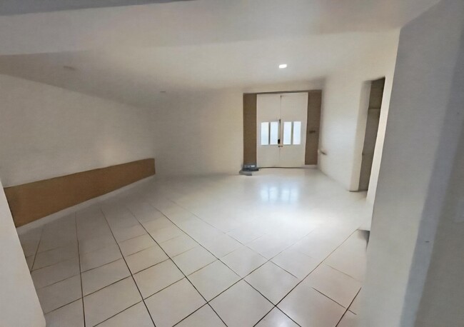 Building Photo - 19323 Carolina Cir