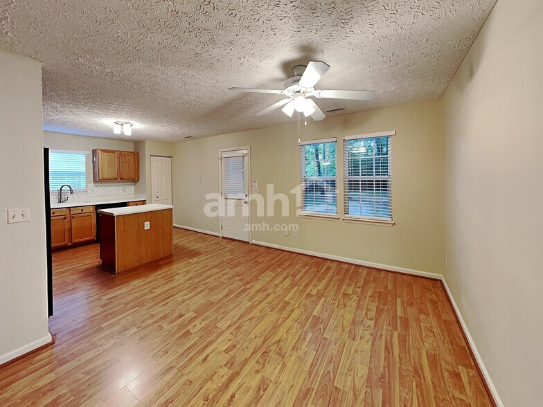 Building Photo - 6907 Havenwood Dr