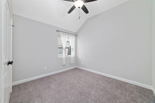 Building Photo - 11127 Bluewater Lagoon Cir