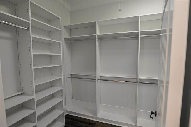 Building Photo - 1294 Lenox Park Blvd NE