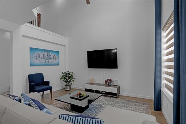 Building Photo - 2720 Parkview Pl