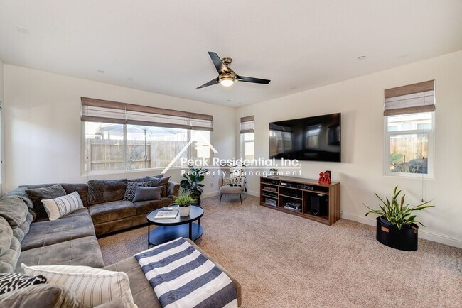Building Photo - 4 Bedroom, 3 Bath Home in Rancho Cordova