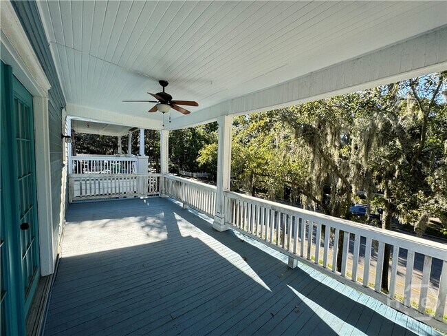 Building Photo - 1112 E Anderson St