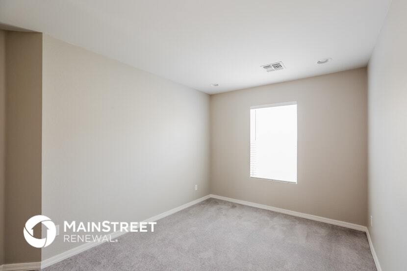 Building Photo - 2000 N 36th St