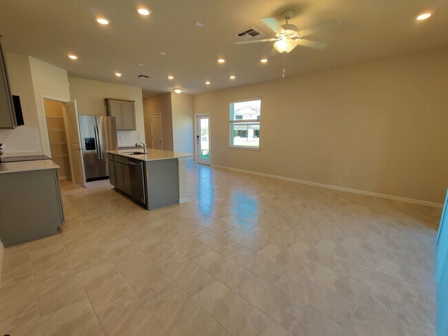 Building Photo - 5434 Elmview Xing