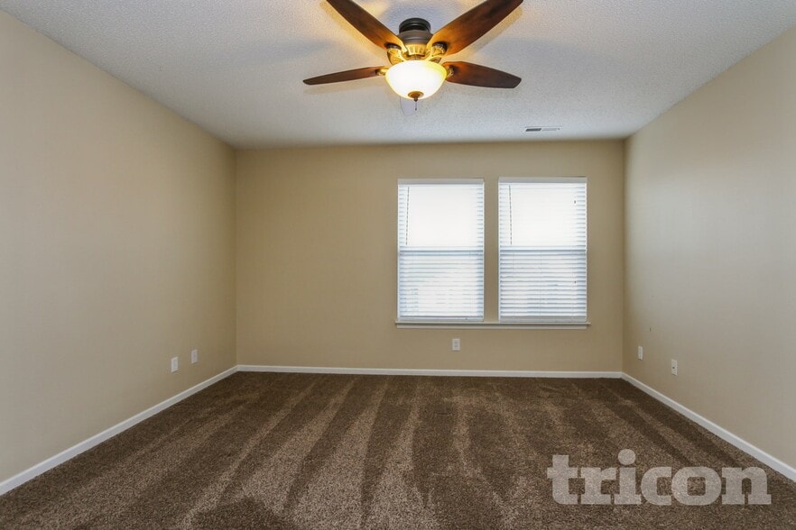 Building Photo - 151 Snowflake Cir