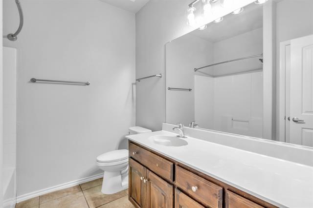 Building Photo - 2417 Priscella Dr