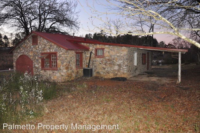 Building Photo - 1265 Wayside Rd NE