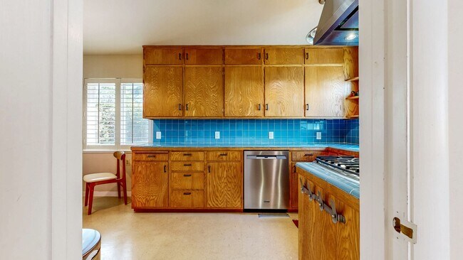 Building Photo - 4560 Sullivan Ct