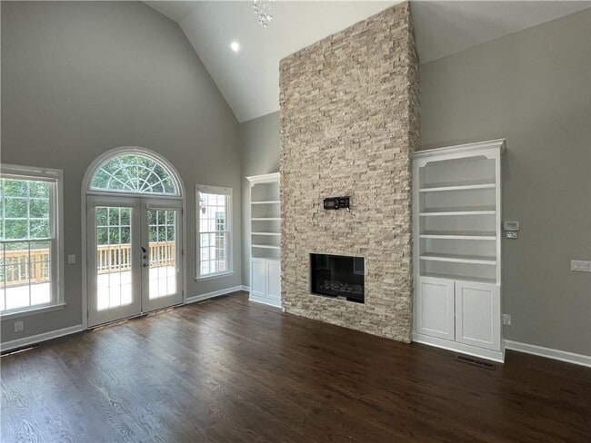 Building Photo - 655 Huntwick Pl