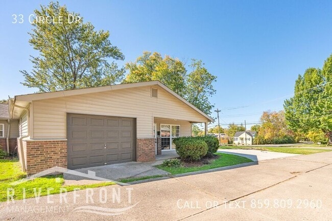 Building Photo - 33 Circle Dr