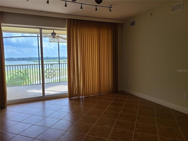 Building Photo - 6360 Water Crest Way