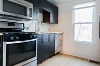 Building Photo - 321 Seward St