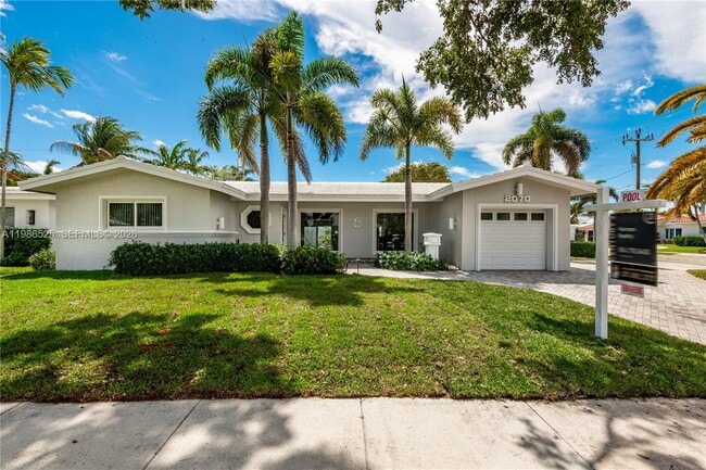 Building Photo - 2070 NE 65th St