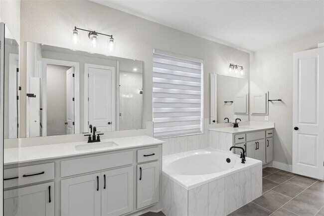 Building Photo - 1508 Cardinal Ln