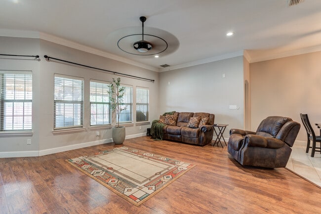 Building Photo - 6905 91st St