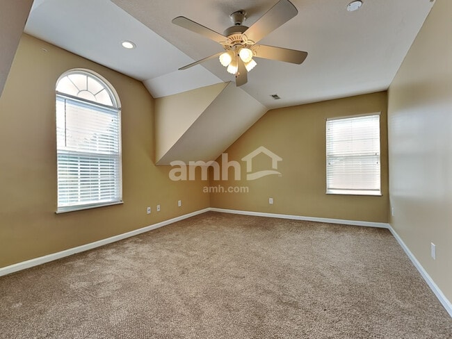 Building Photo - 3335 Branch Hill Ln