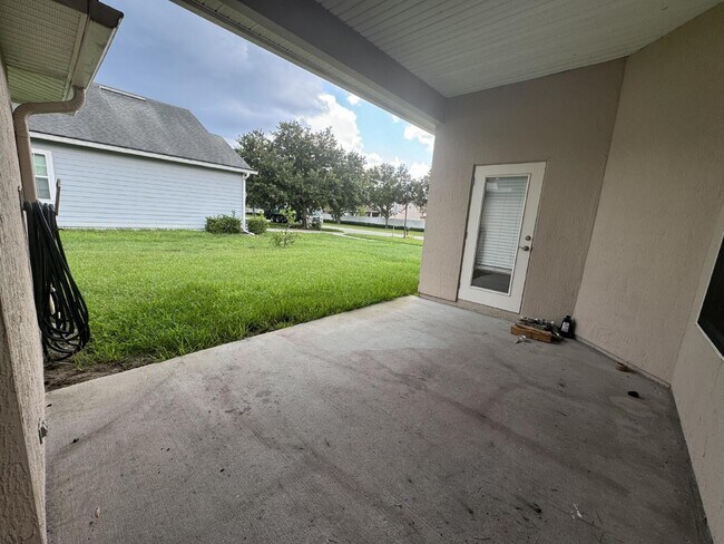 Building Photo - 4 bedroom 3 bath home in the Mandarin/ Sou...