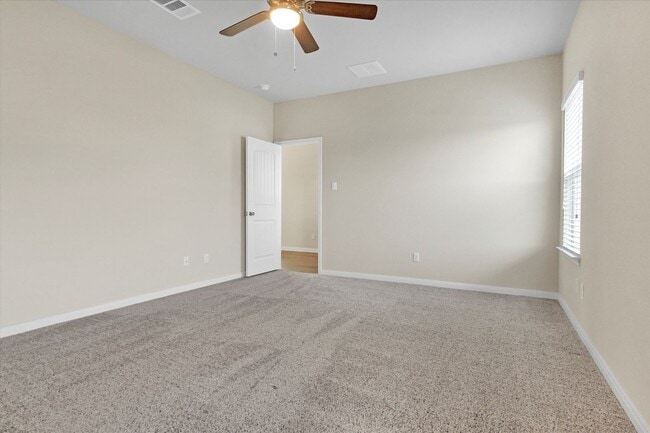 Building Photo - 1013 Gaelic Dr
