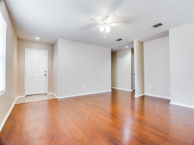 Building Photo - 1128 Maplewood Ln