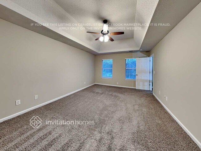 Building Photo - 372 Othello Dr