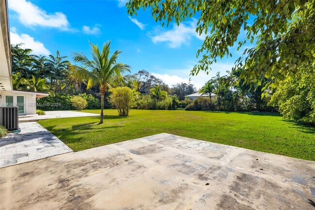 Building Photo - 10110 SW 66th St