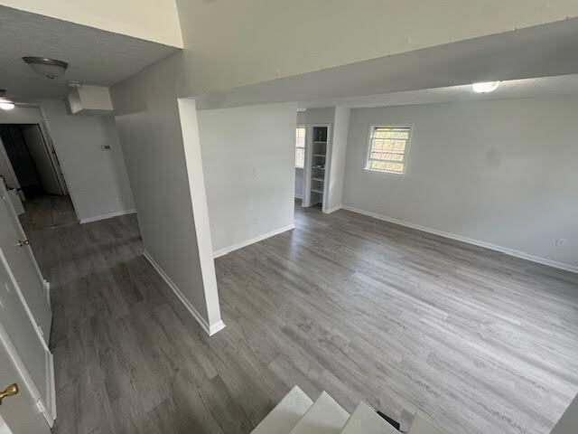 Building Photo - Newly Renovated - Pet Friendly-3-Bedroom 3 Bath Duplex in Front Royal with Modern Upgrades.