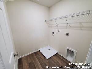 Building Photo - 743 Retama Pass