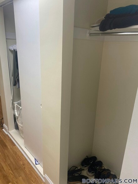 Building Photo - 62 Boylston St