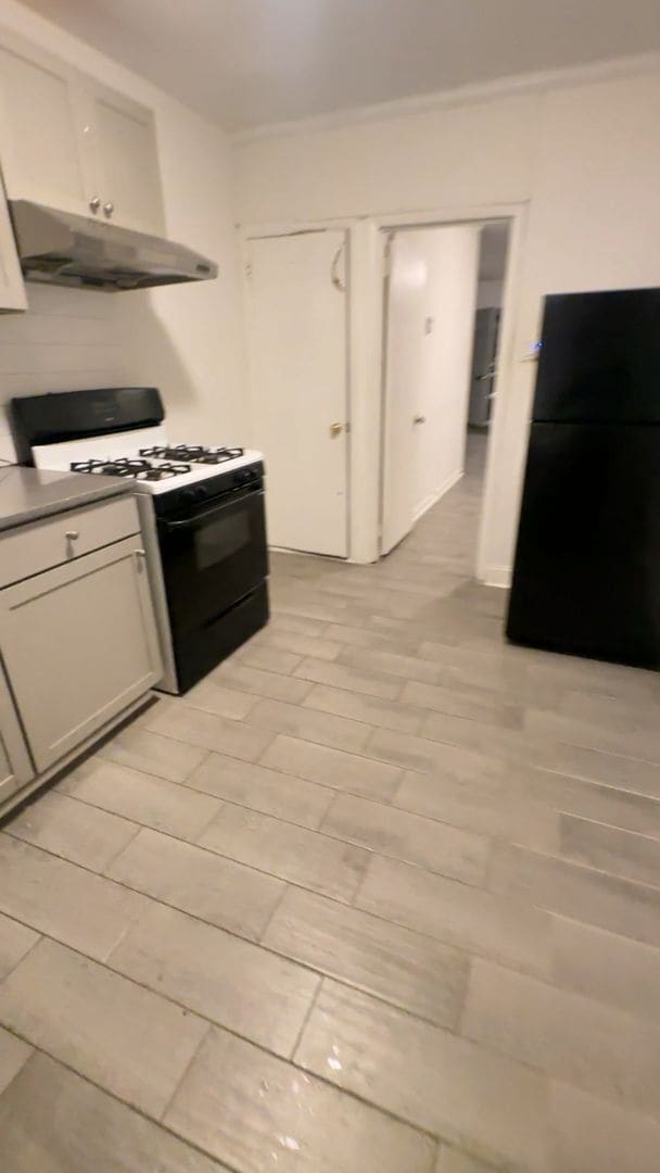 Building Photo - 3B1B two story town house with finished basement | Walking distance to Drexel University and UPenn