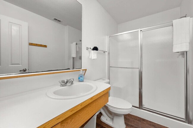 Building Photo - 15101 Buckhorn Ct