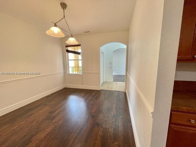 Building Photo - 804 Quartz Terrace