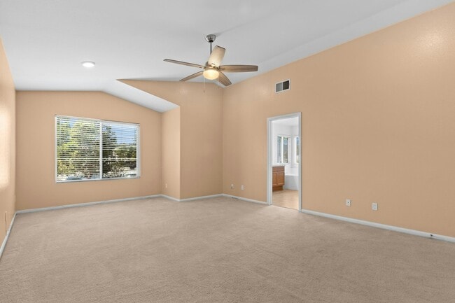 Building Photo - 1067 Princess Kyra Pl