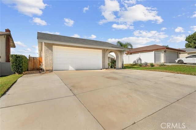 Building Photo - 6227 Cross River Dr