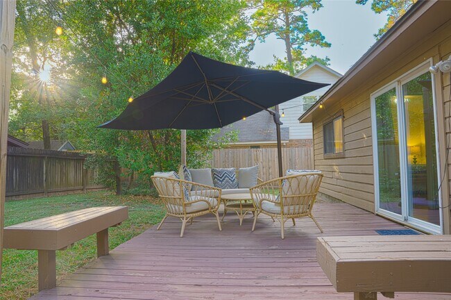 Building Photo - 36 S High Oaks Cir