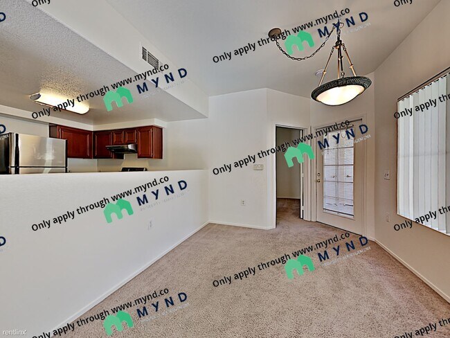 Building Photo - 3400 Cabana Dr