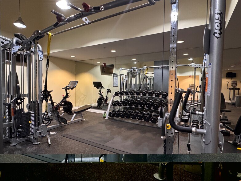 Building Photo - 1420 Terry Ave