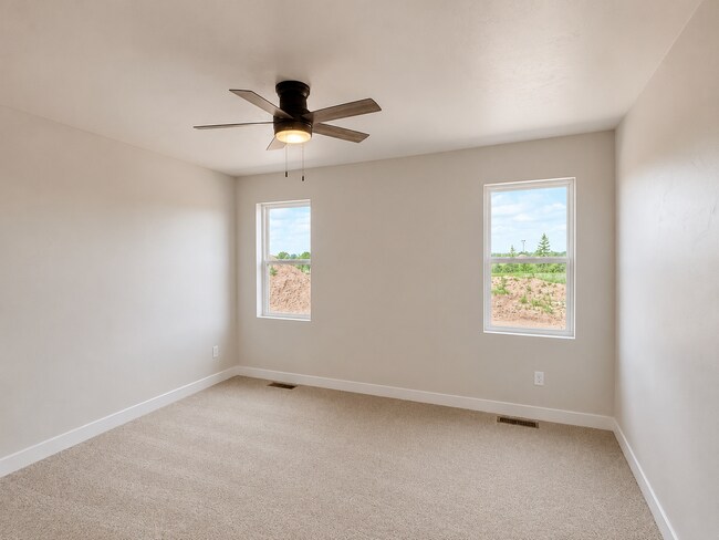 Building Photo - N1016 S Magdalyn Ct