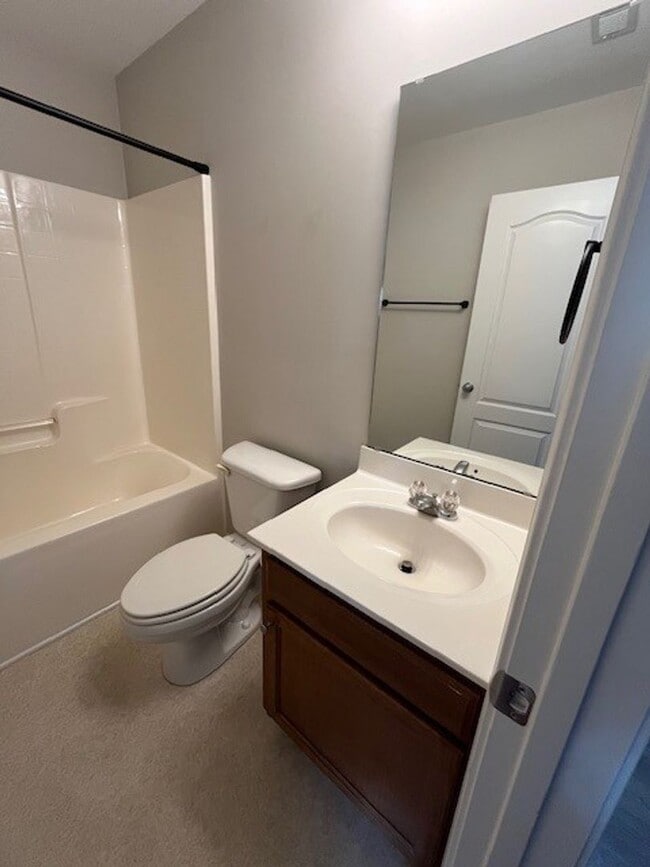 Building Photo - Welcome to this well-appointed 3-bedroom, 2-bath home in Leland, NC