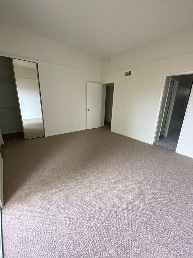 Building Photo - Townhome 2 Bed/1.5 Bath for Rent at Colony Park!