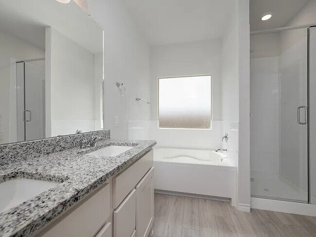 Building Photo - 3 Bedroom 2 bath, 2 garage attached garage with all the appliances to include washer & dryer